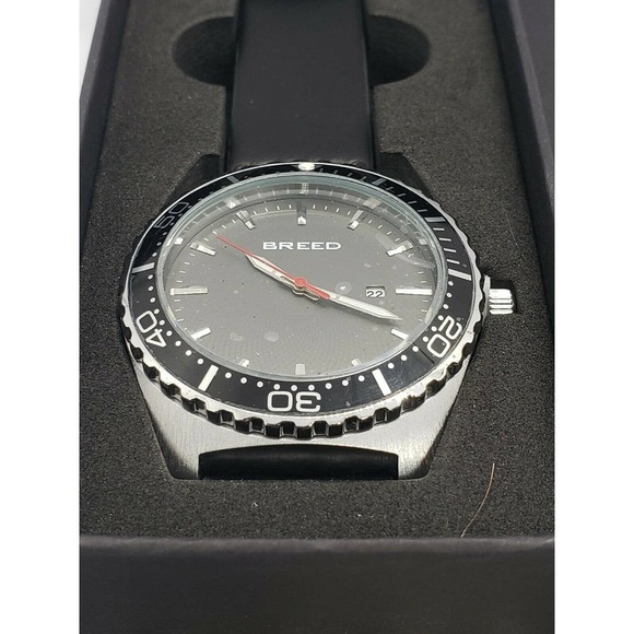 Breed Quartz Men's Watch Gray Dial